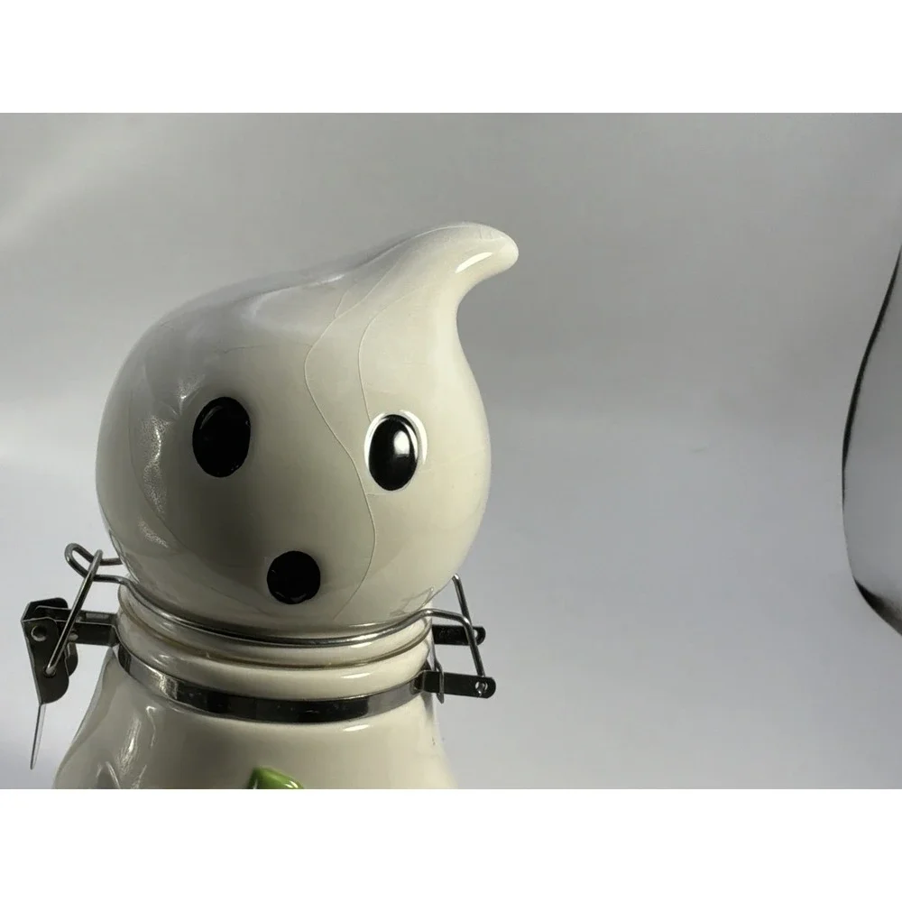 Ceramic Ghost Jar‎ With Locking Lid Has Crazing